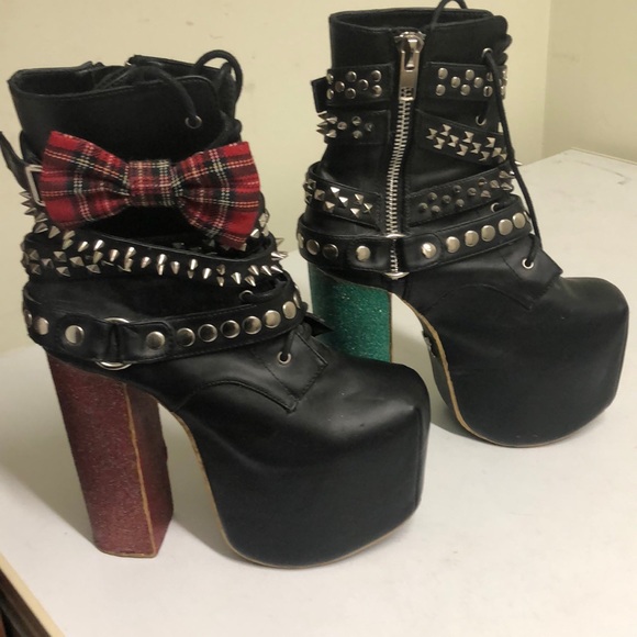 Custom boots - Picture 4 of 6